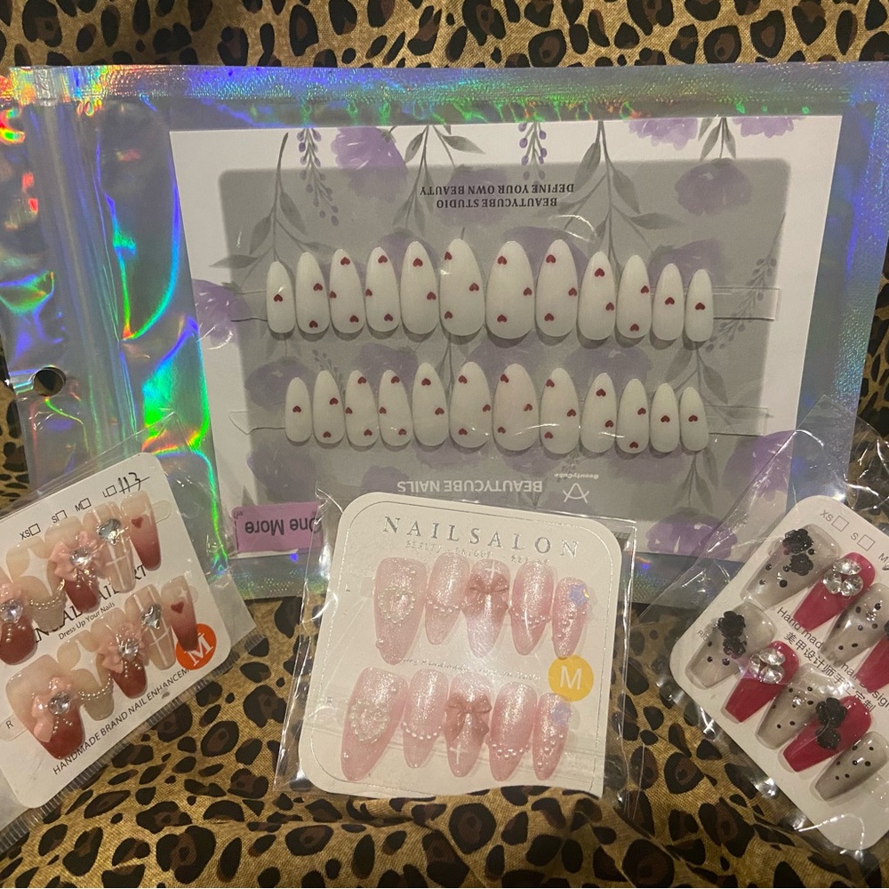 Press-On Nail Set Bundle - White Hearts & Pink Glitter